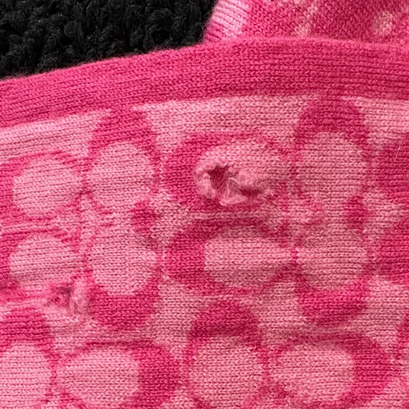 ** CHRISTMAS SPECIAL ** COACH Scarf - Picture 5 of 10